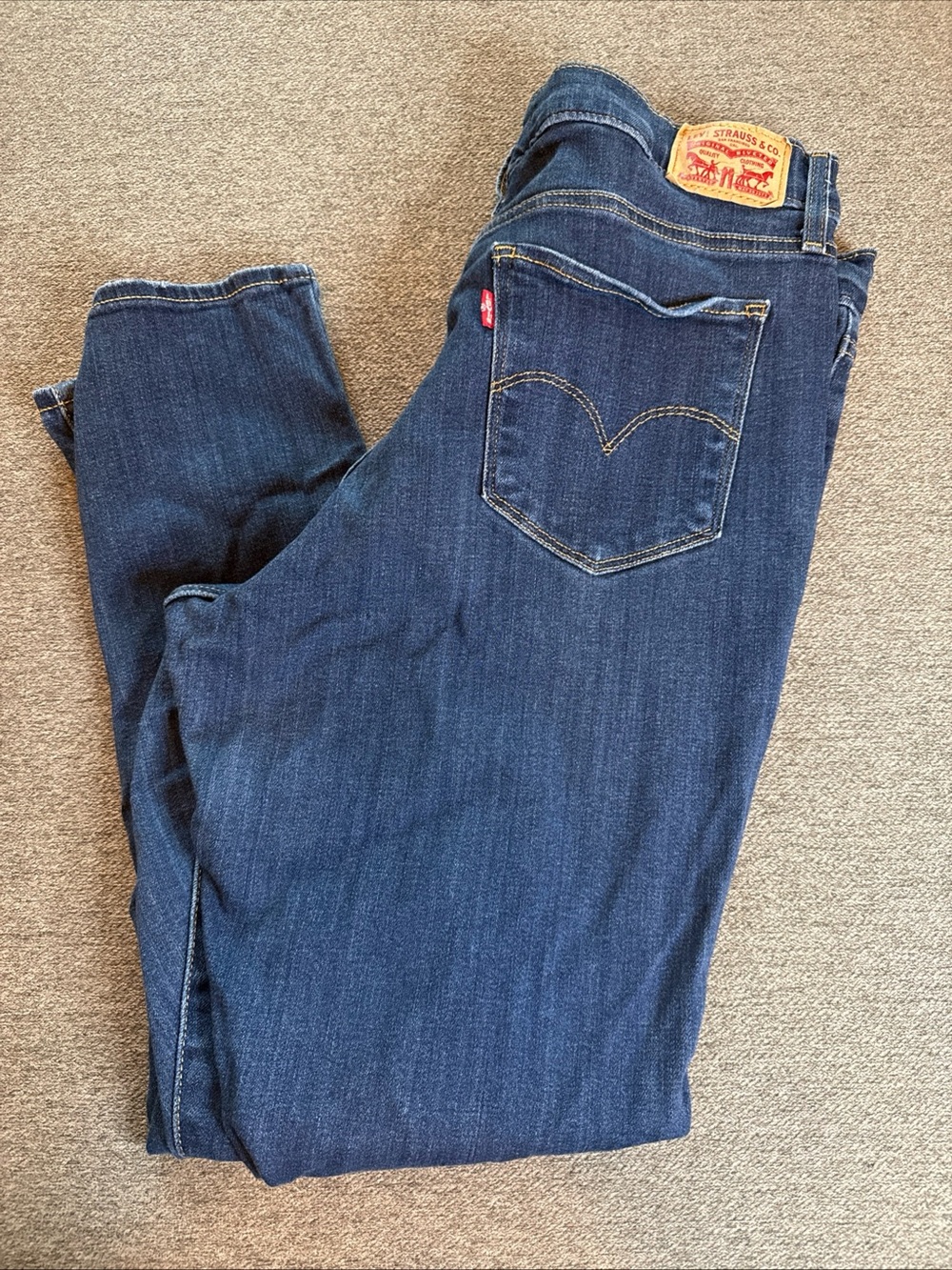 Levi's Women's Dark Blue Shaping Skinny 311 Straight Jeans Sz 33